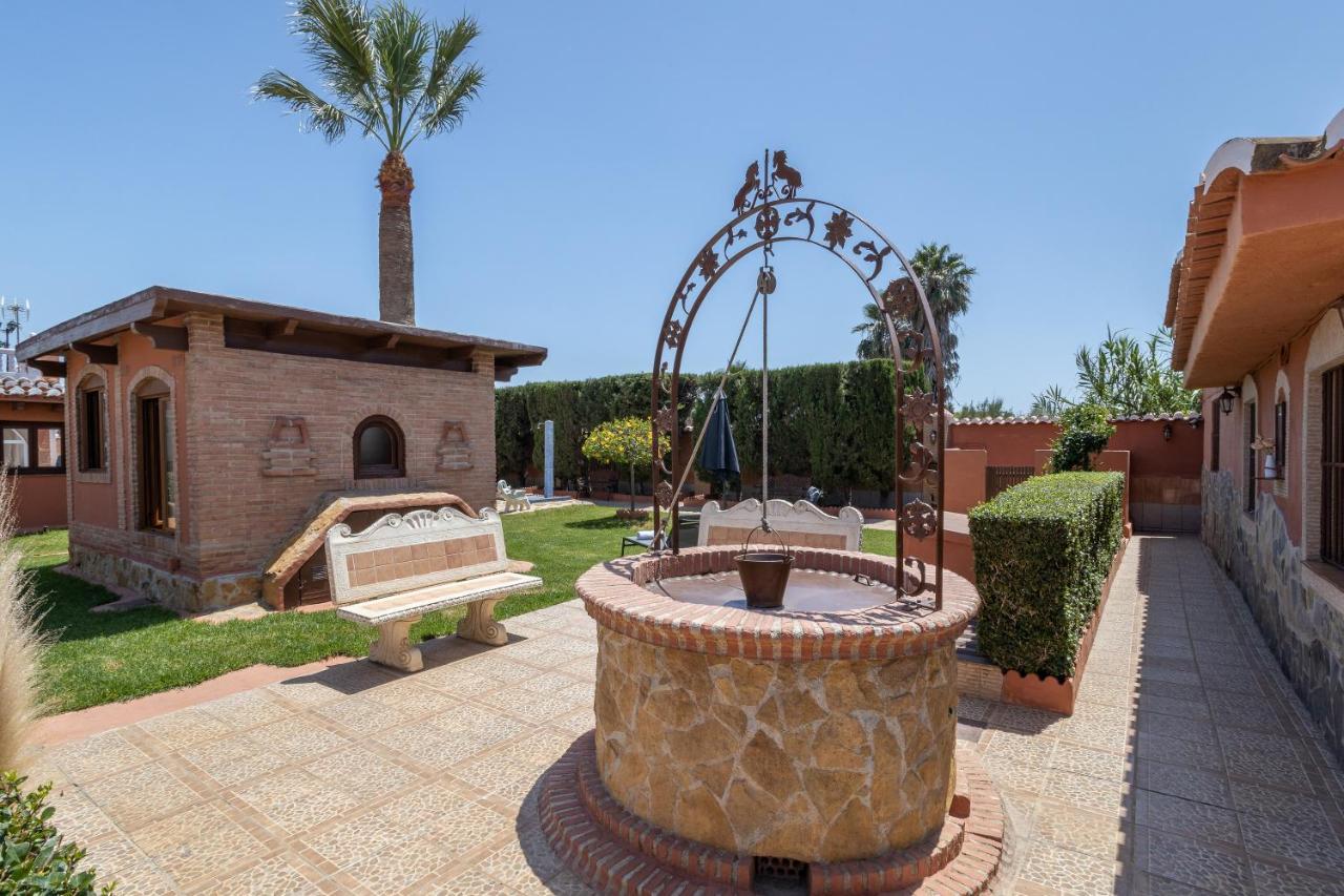 Villa Torres Мотриль Экстерьер фото